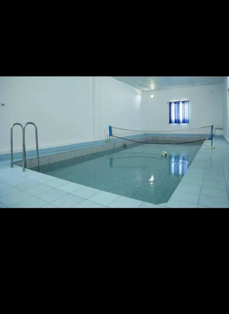 Swimming pool
